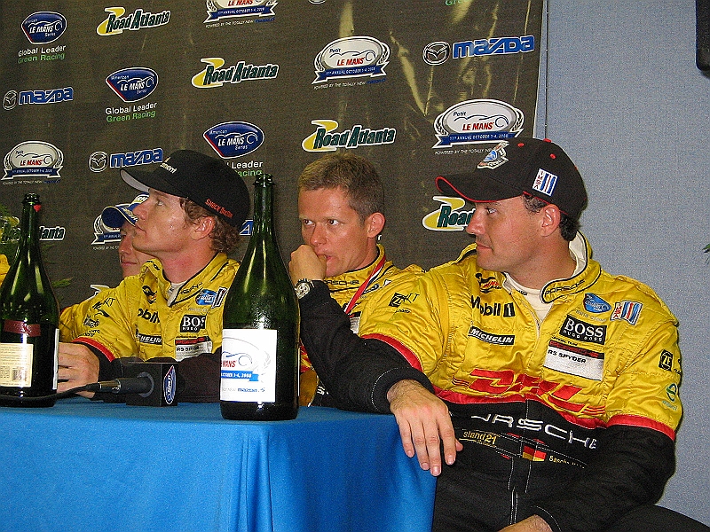 IMG_3371.jpg - Sascha wants more champagne